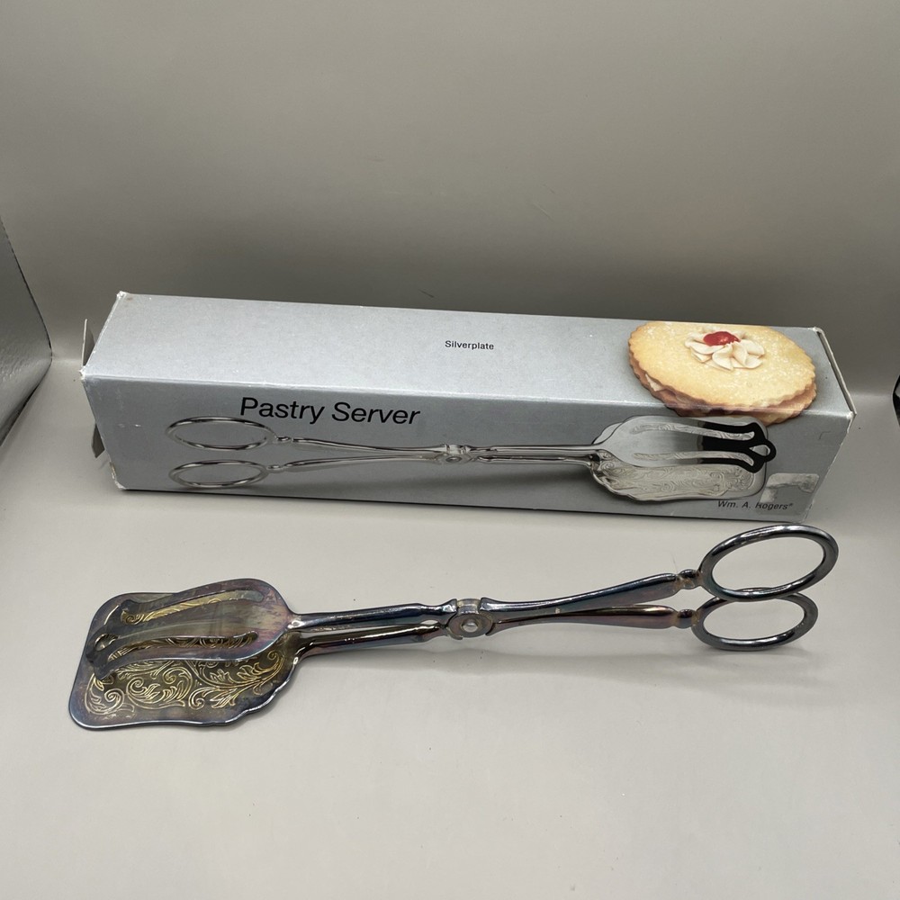 1988 Wm. A Rogers Oneida Silverplated Pastry Server 10" Italy