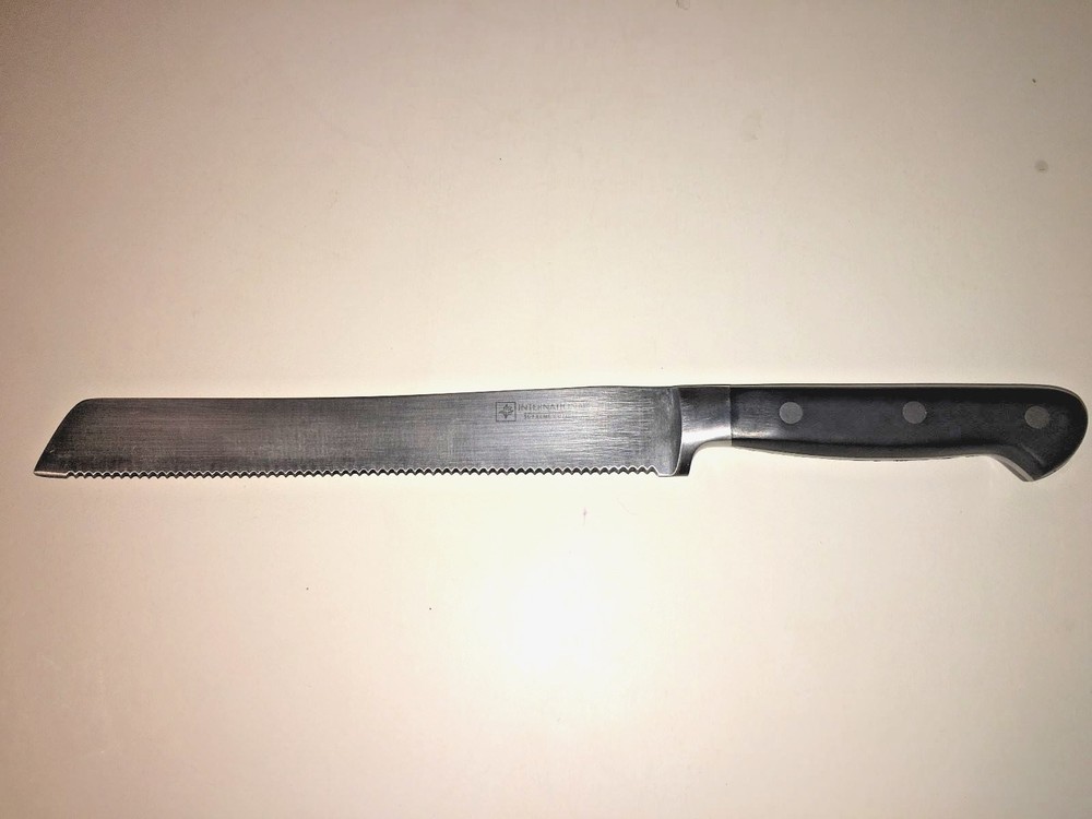International Supreme Cutlery 8" Serrated Bread Knife