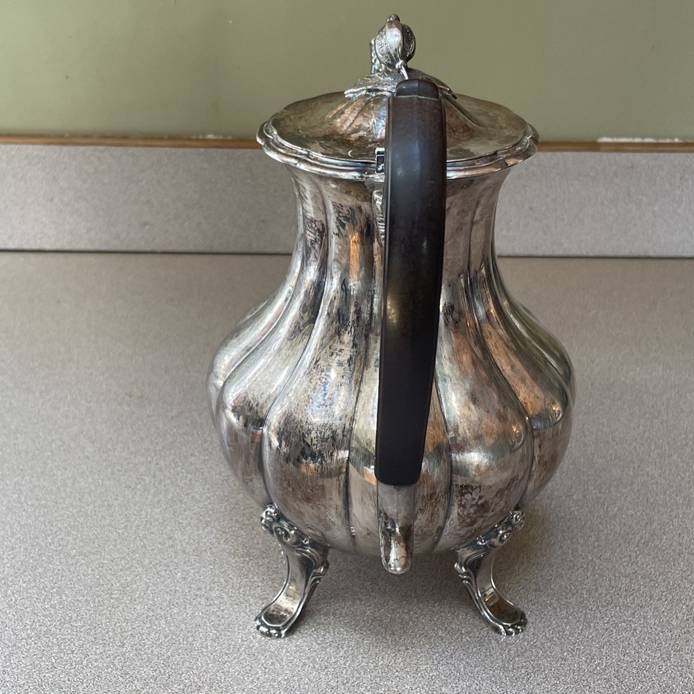 Vintage Silver-Plated Teapot, Oneida Heirloom Melon Pattern 10"