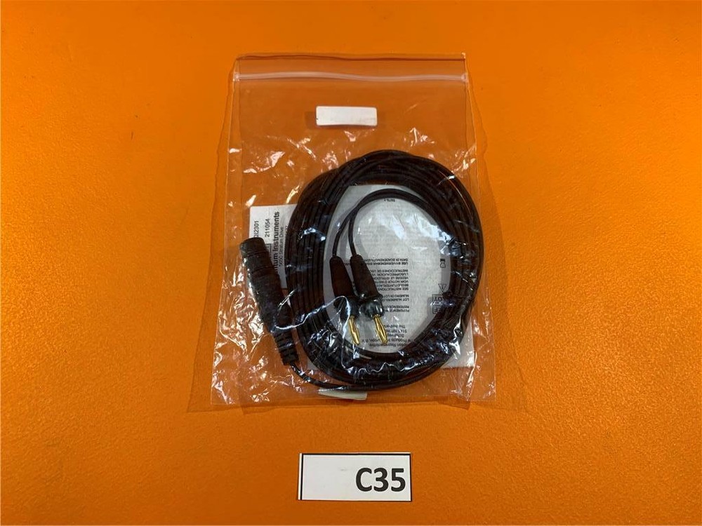 Quantum Instruments 10ft High-Frequency Cable with Banana Pins QI2301