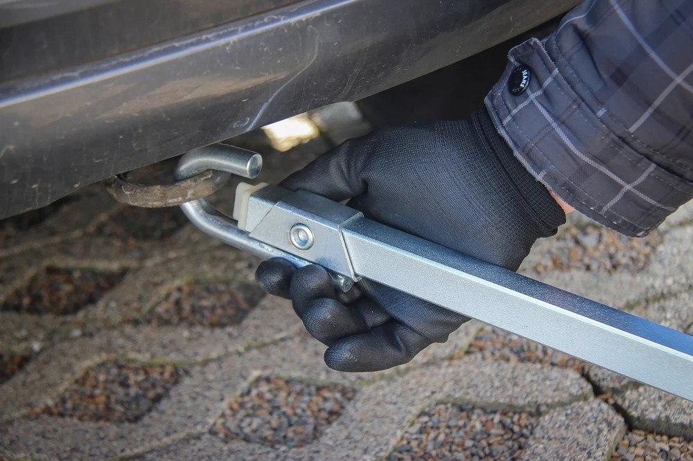 Tow bar max. 2000kg 1.8m