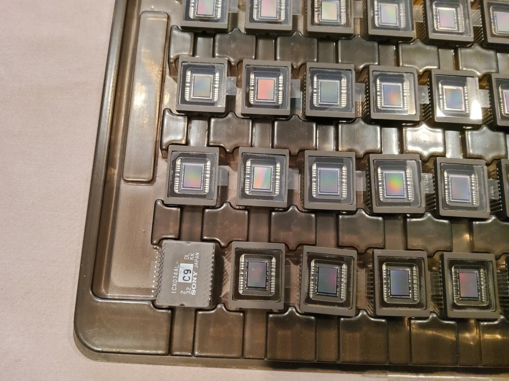 Sony Diagonal 8mm (Type 1/2) CCD Image Sensor Progressive Scan