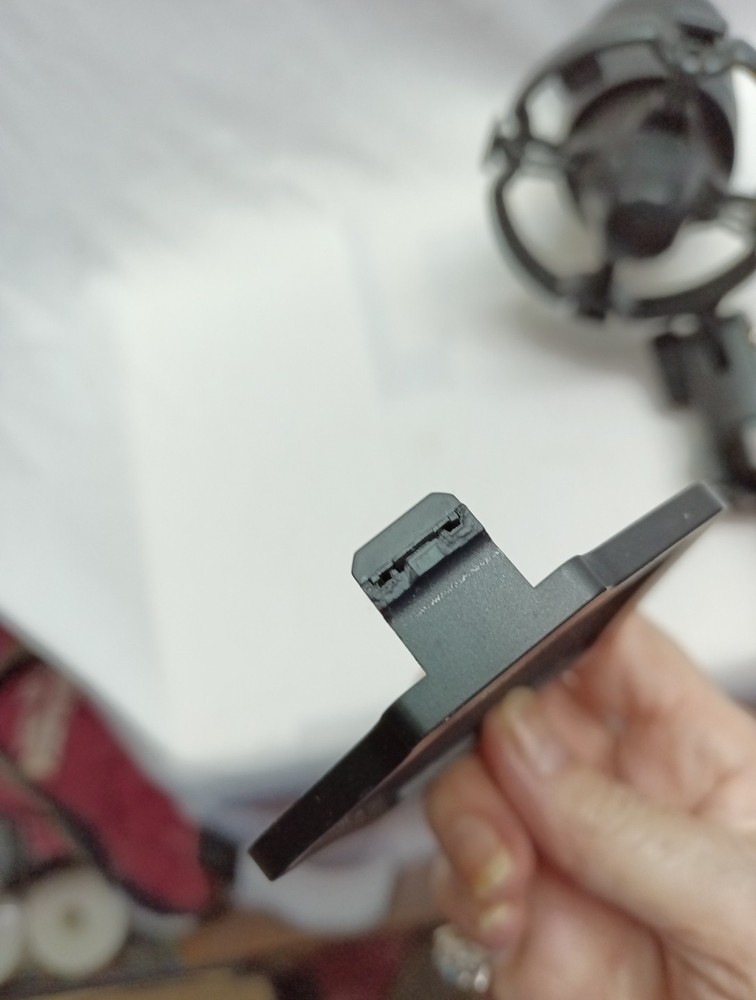 Fifine Gaming Microphone Untested Broken Screen