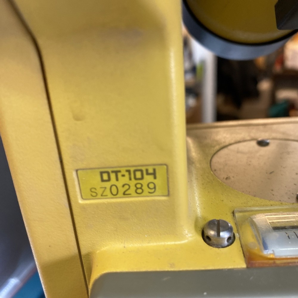 Topcon DT-104 Digital Theodolite w/ Case