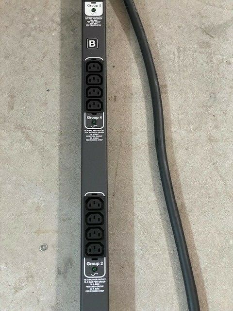 Sun Microsystems SQE24240V16A Outlet Power Distribution Strip