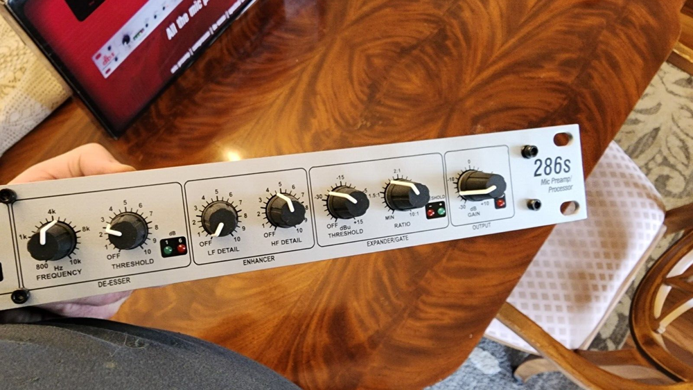 Reduced Price! DBX 286s Microphone Preamp/Processor - Great for podcasting!