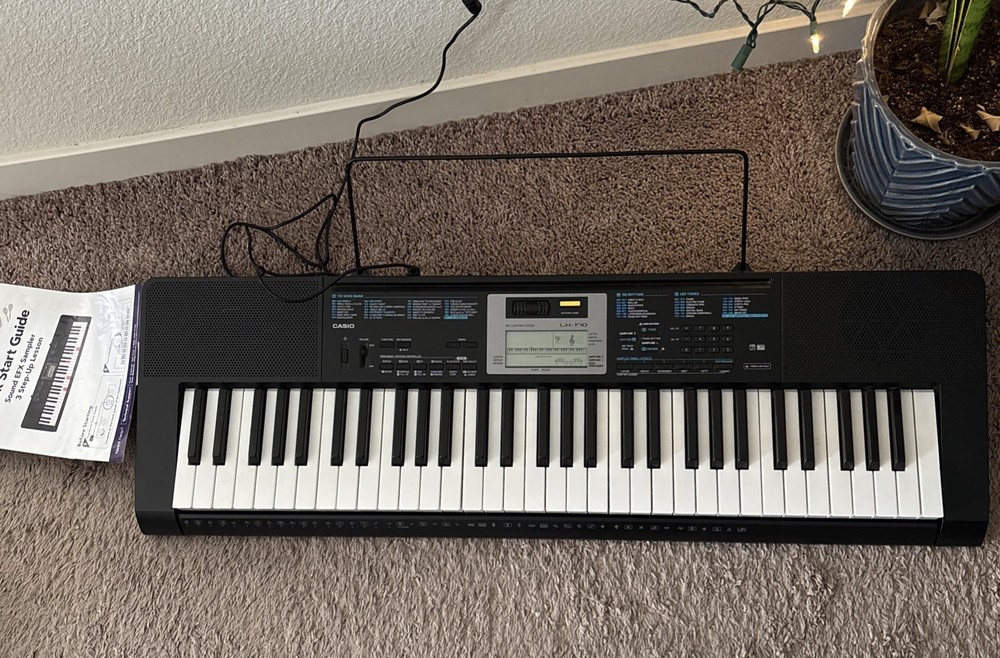 EUC Casio LK-170 Lighted electric Keyboard stand learning self-playing