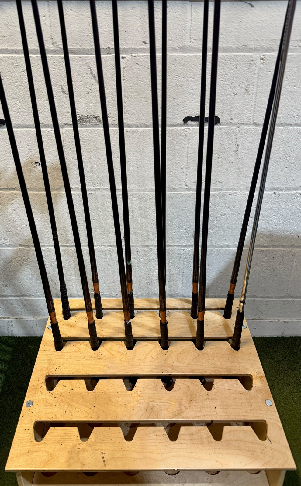 Wholesale Lot of 25 Golf Clubs - TaylorMade Drivers