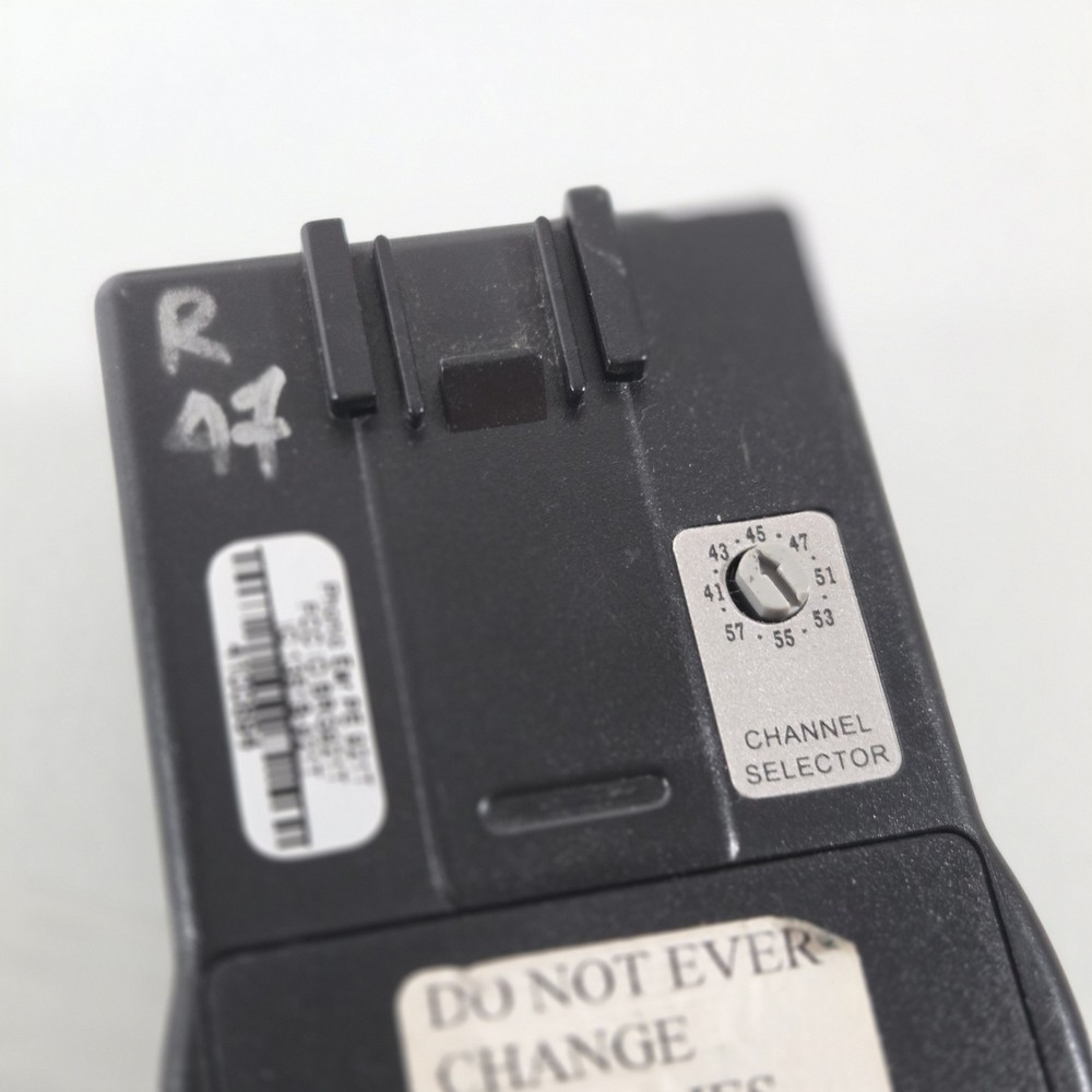 4 Bodyworn Transmitter 921T Radium 216MHz Phonic Ear UNTESTED - 1 DOESNT TURN ON