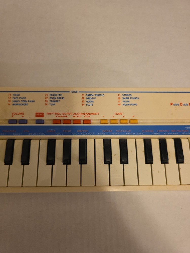 Vintage Casio PK-1 32-Key Electric Keyboard Pulse Code Modulation Working