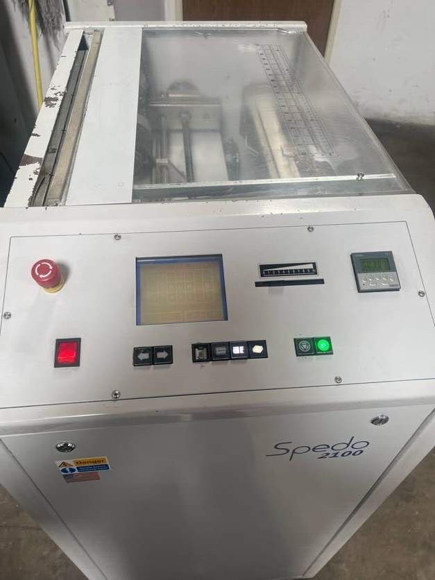 Spedo 2100 Forms Cutter