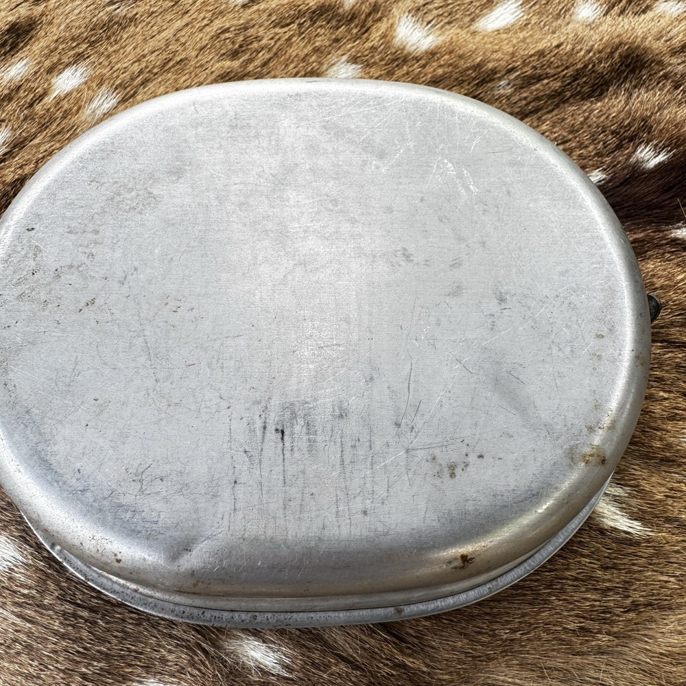 ORIGINAL WWII US ARMY & MARINE INFANTRY Mess Kit E.A.CO. 1945