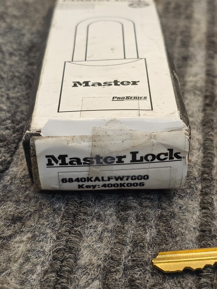 MASTERLOCK 6840KALFW7000: Keyed Solid Padlock Pro Series 6840