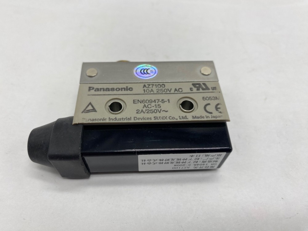 Panasonic AZ7100 ML Limit switch push plunger 10A / 250vac