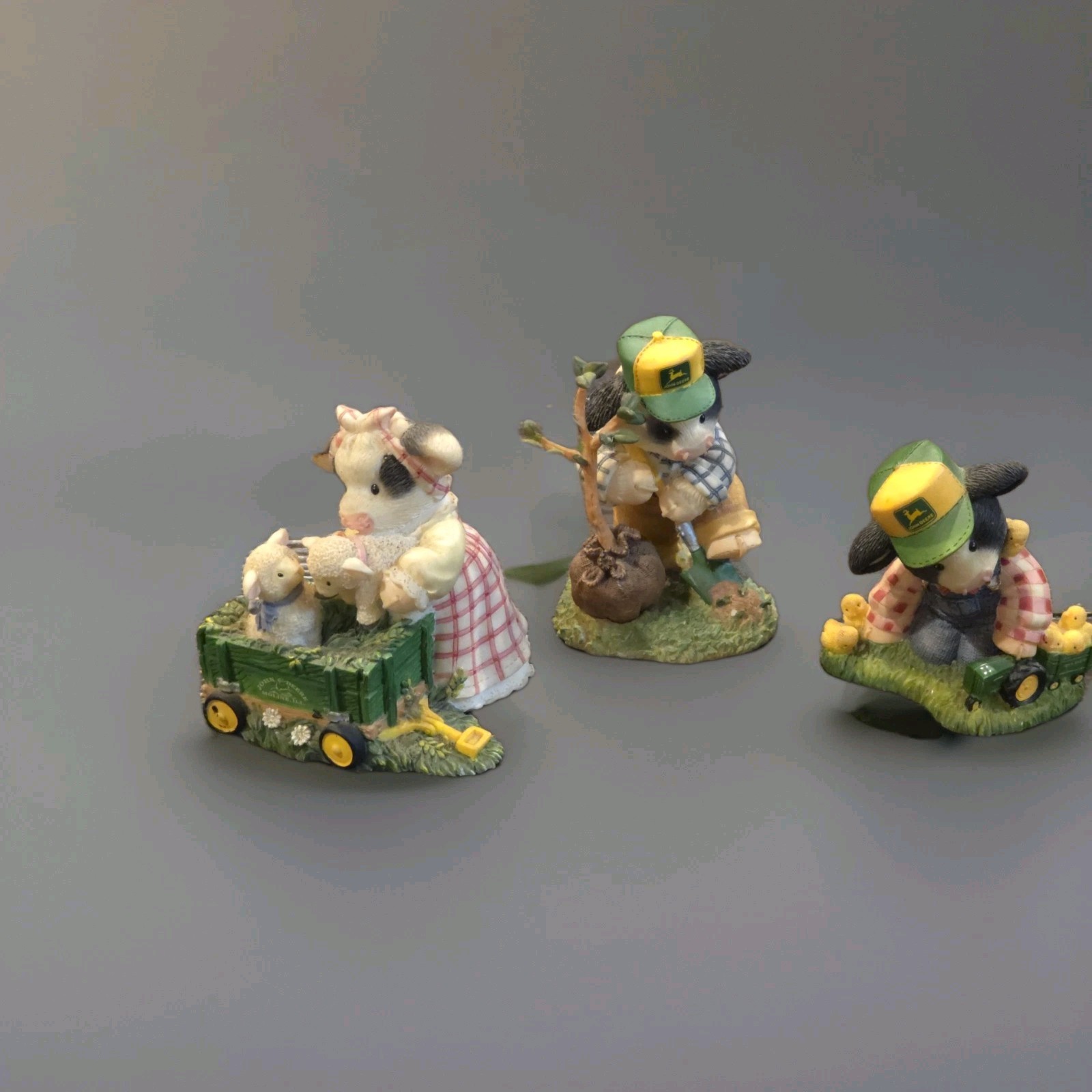 John Deere Set of 4 Resin Cow Figurines Farm Scene Collectibles Enesco Display