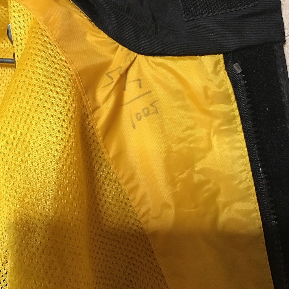 Thunder Under Motorcyclists Rain Suit. Jacket/Pants. Size Large.