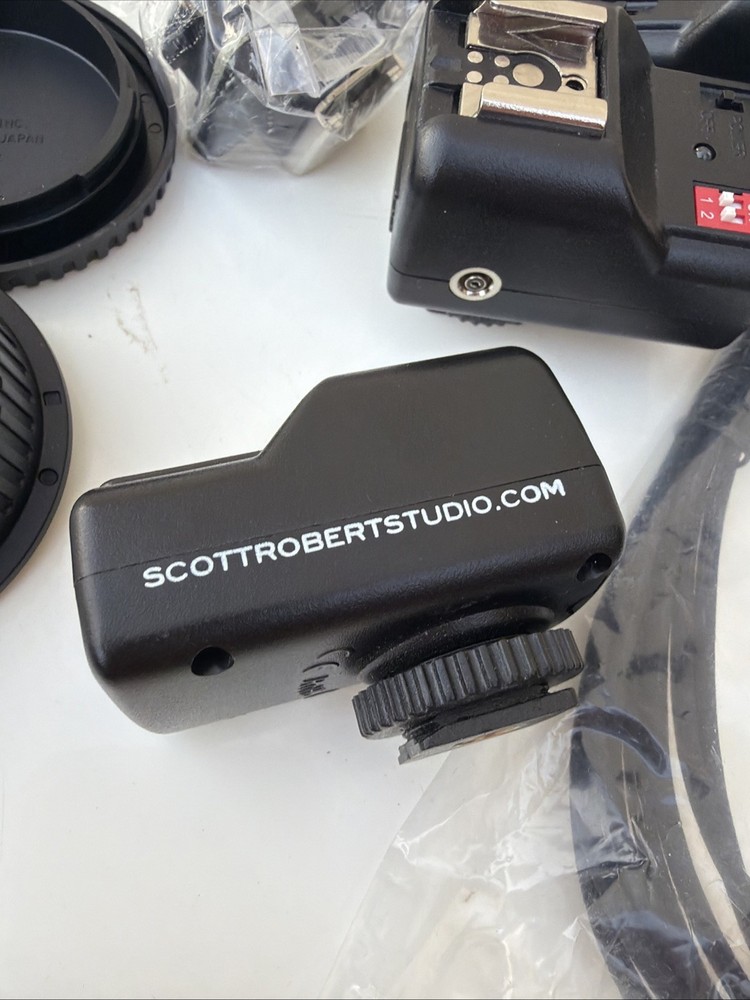 SRs Wireless Flash Trigger Receivers, Remote And Other Camera Lighting Items