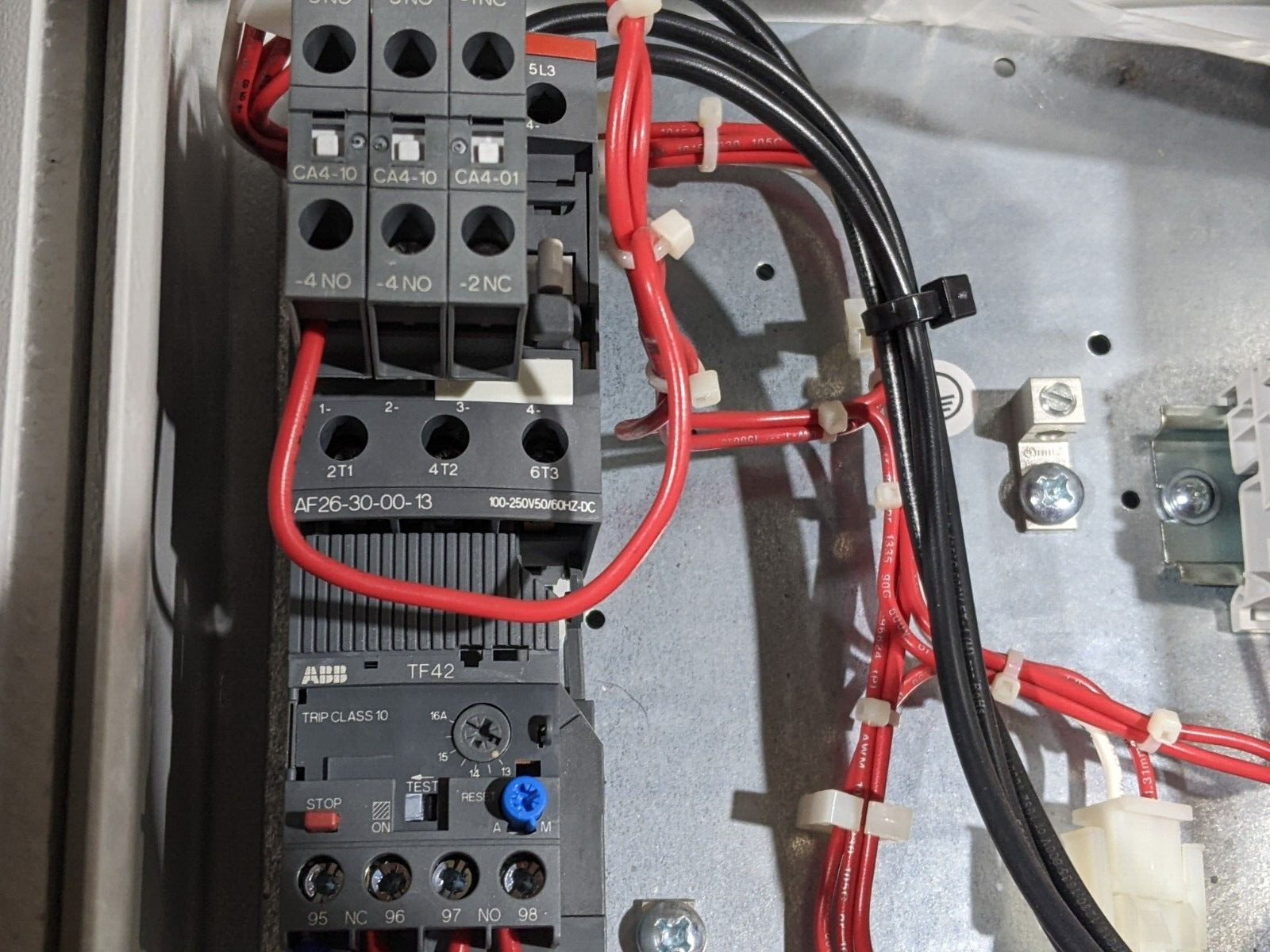 ABB AFN112-2S Non Combination Motor Starter Enclosure AF26-30-00-13 100-250 VAC