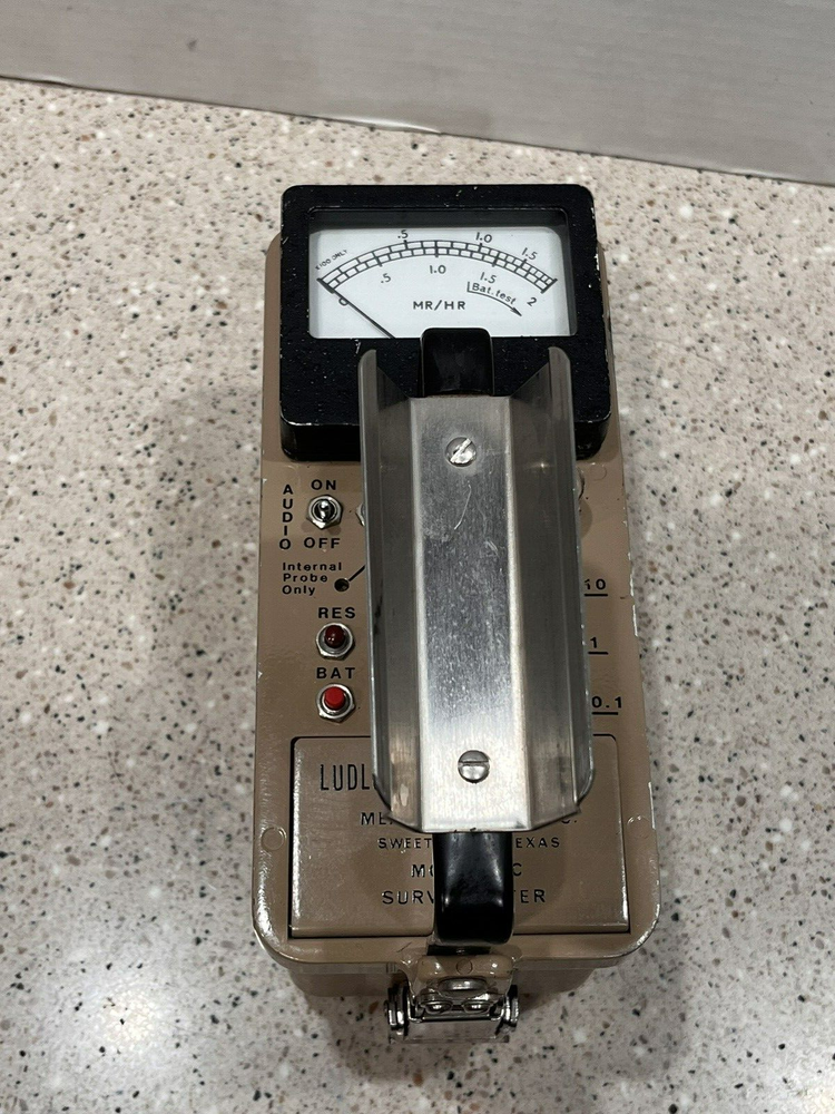 Ludlum Model 14C Survey Meter w/ Pancake Probe