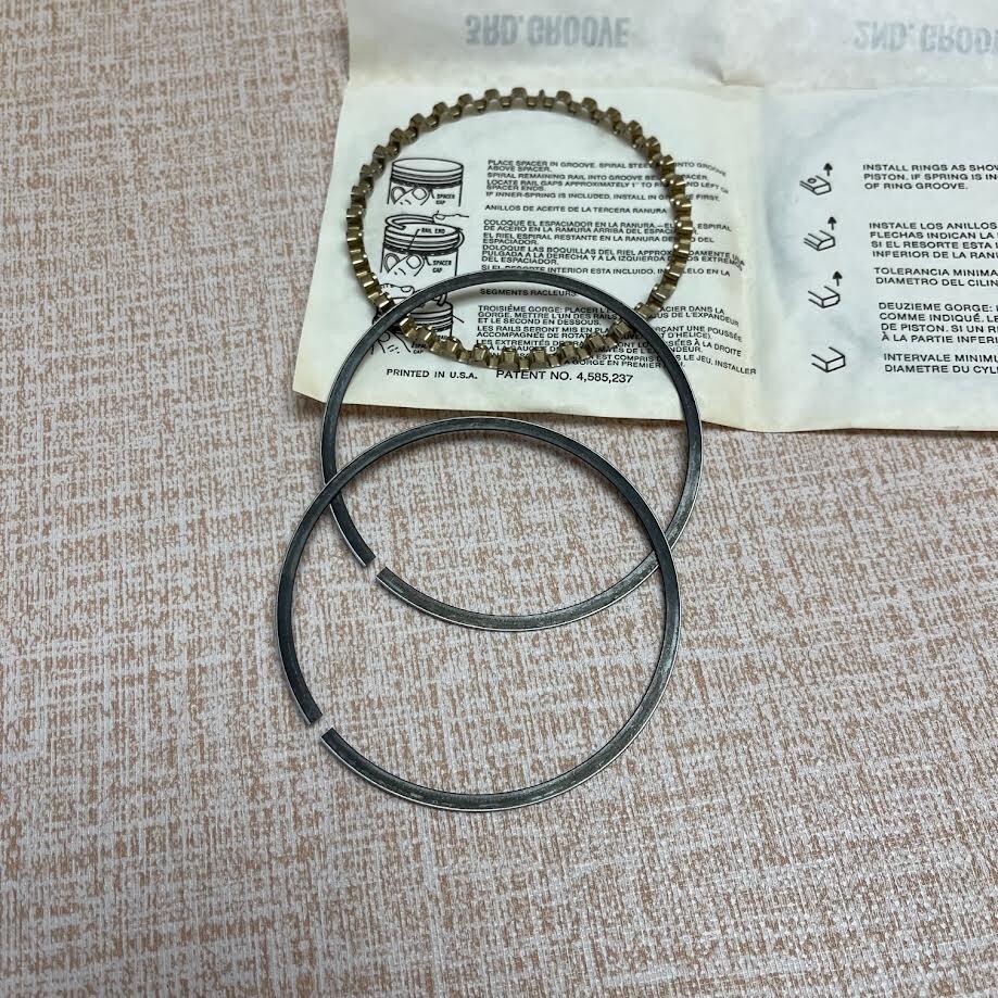 Wisconsin DR-63S10 COMPLETE PISTON RING SET NOS OEM