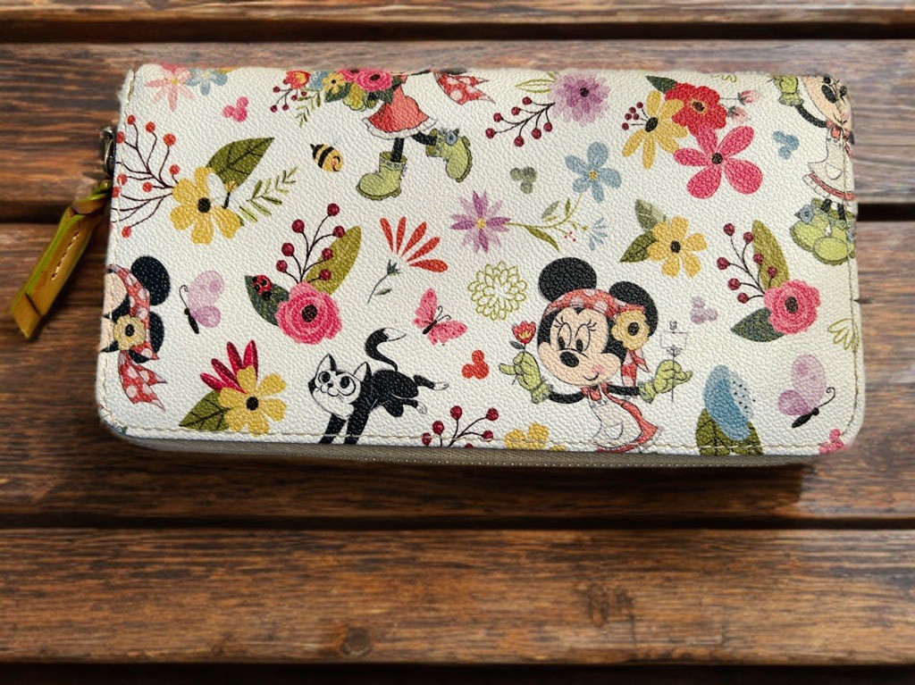 Dooney & Bourke Disney 2018 Flower & Garden Festival Wallet -