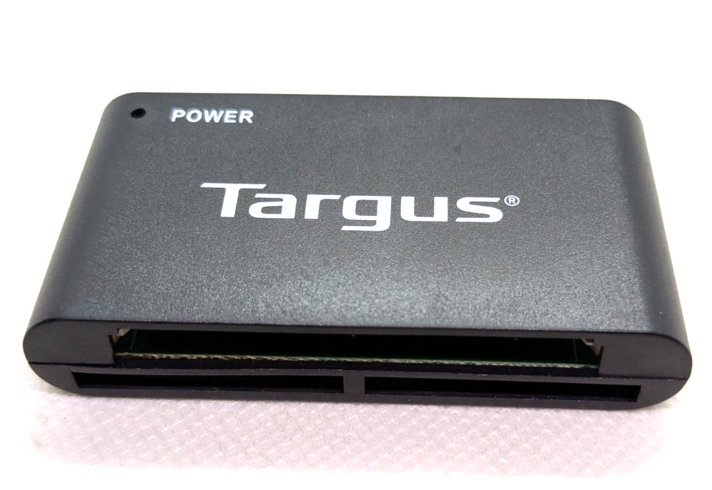 Targus 2.0 Card Reader Writer Multi Format Model 5527 USB Connection Included