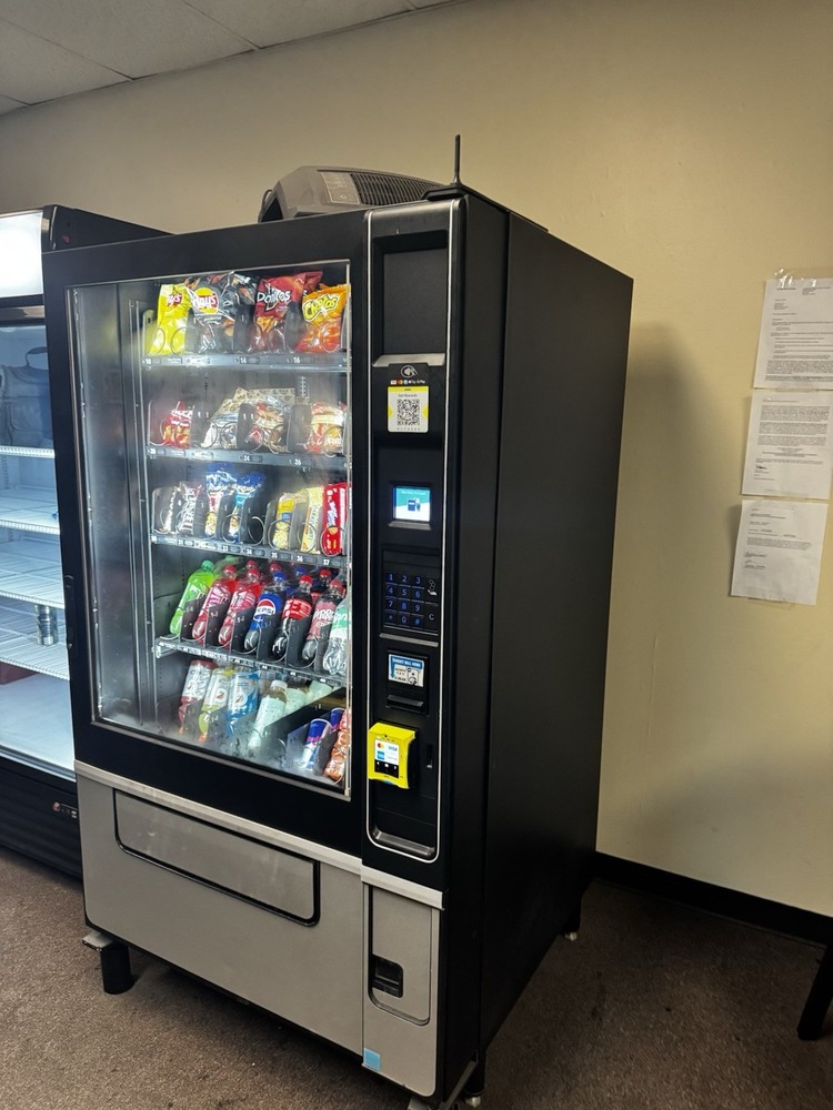 Wittern Model 3625 38 Chill Center Vending machine