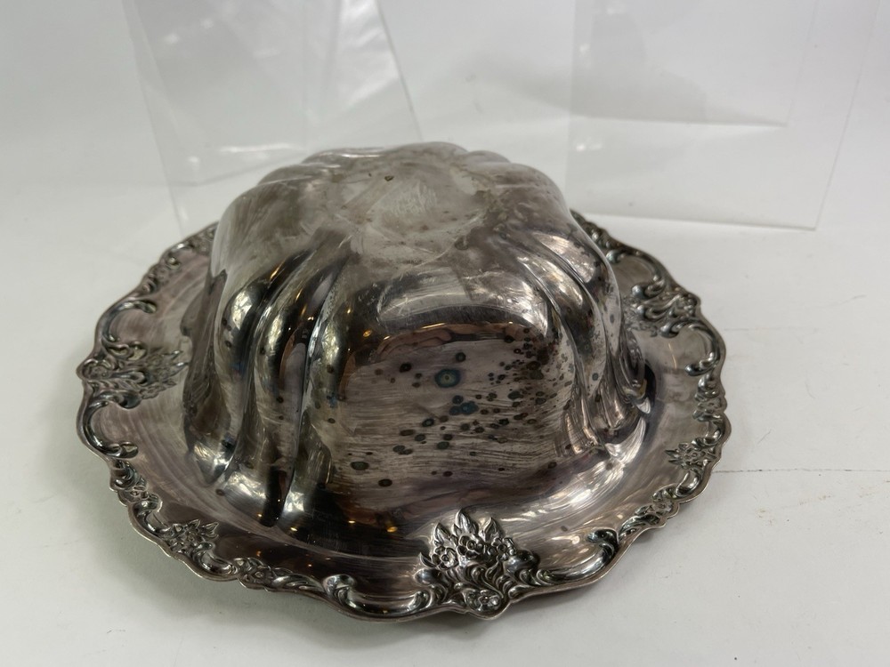 Compote Low Fruit Bowl Silver Plate 10" diameter Grapes Fruit Maker Unknown