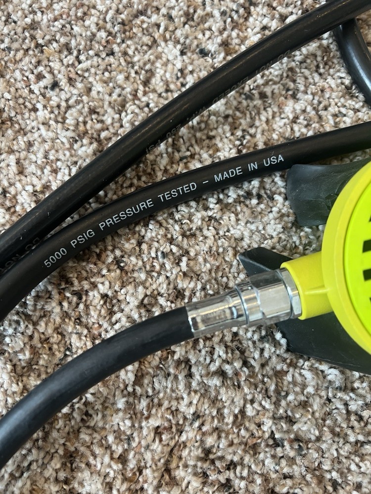 Seaquest Suunto Solution Dive Computer Console Regulator Octopus