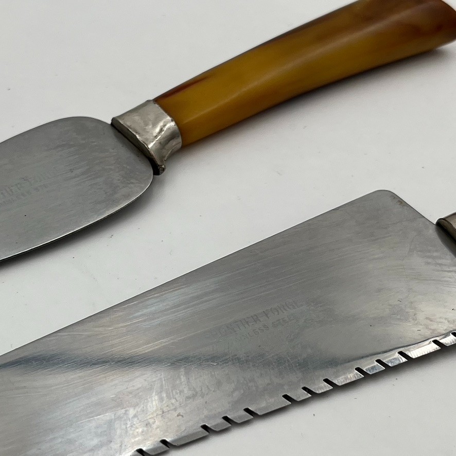 2- VTG Cheese Butter Spreader Bakelite Handle Frontier Forge Knife MCM Kitchen