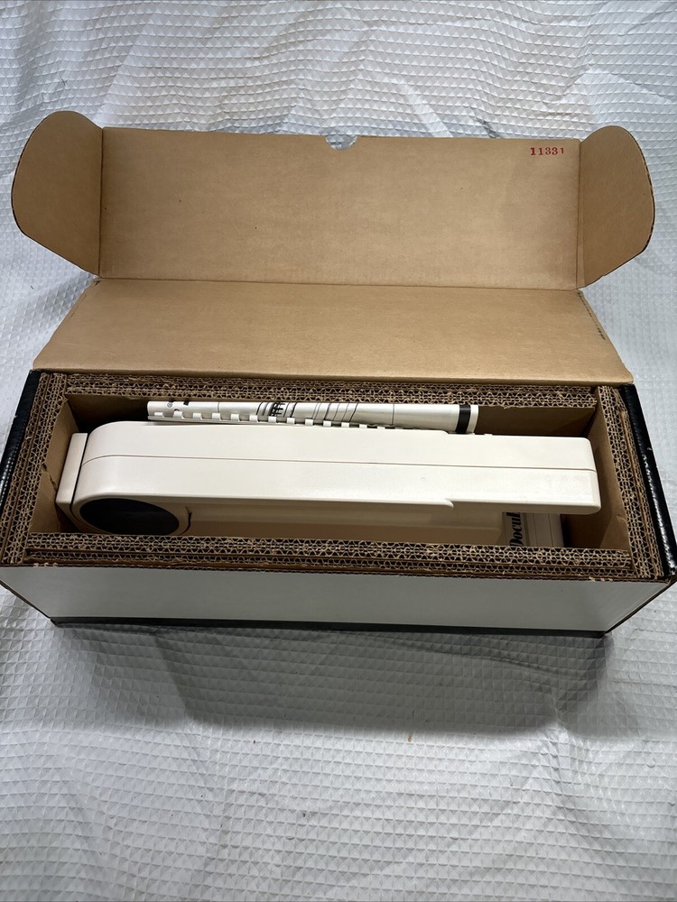 GBC DocuBind Heavy Duty 3-Hole Punch And Binding System