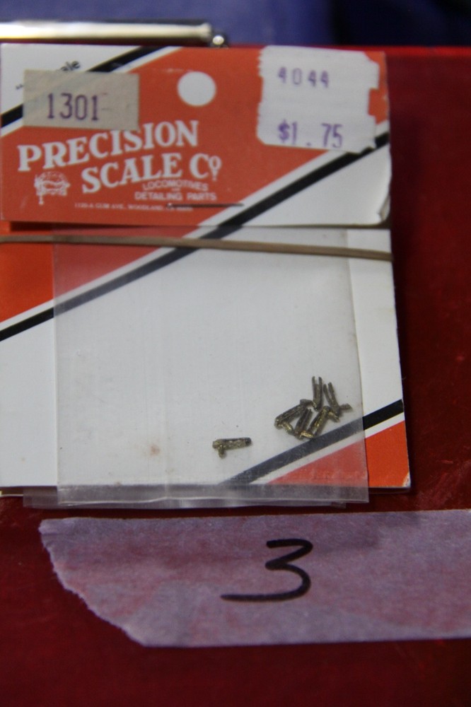 W4044.-Precision Scale Clevise, long adjustable