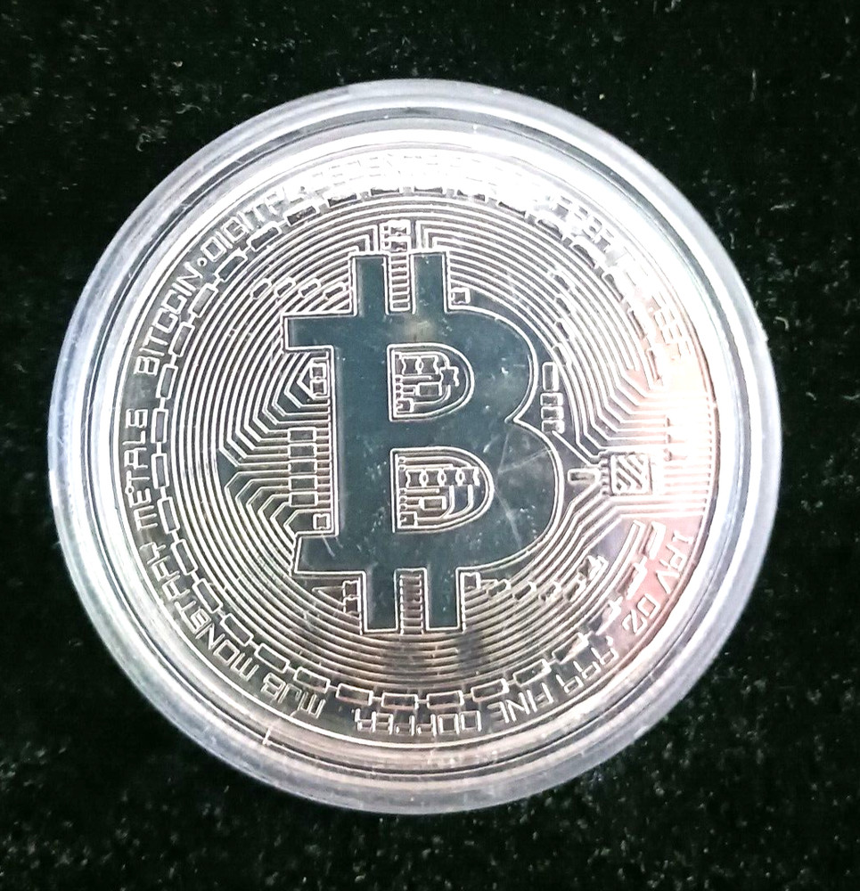 Bitcoin Crypto Commemorative Coin in Protective Plastic Case-silver tone