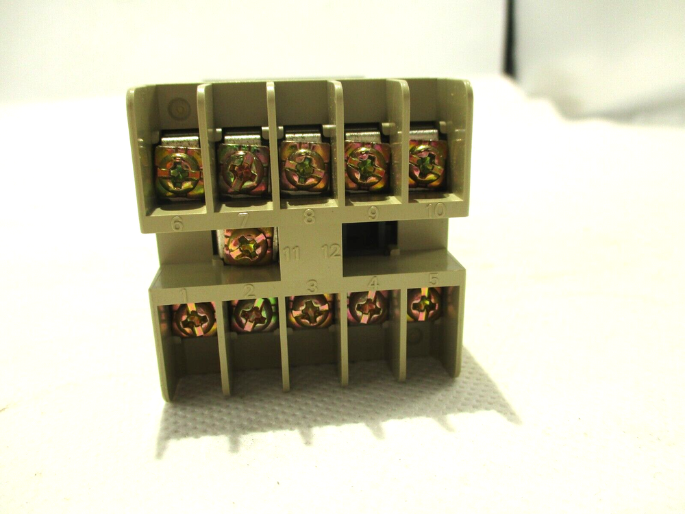 NEW OMRON H7CS-B DIGITAL COUNTER