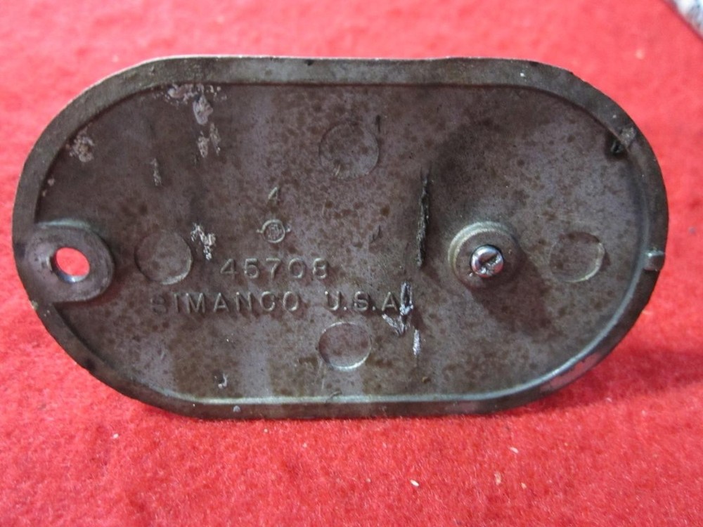 1950 SINGER FEATHERWEIGHT SEWING MACHINE MODEL 221 SPOOL PLATE 45708
