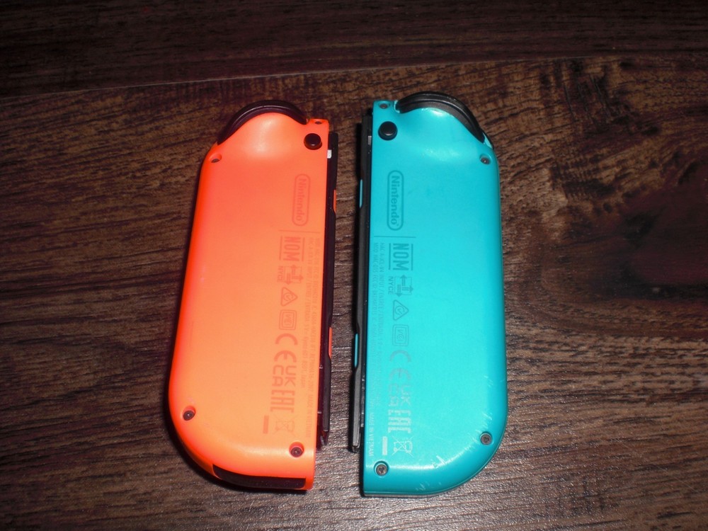 OEM Nintendo Switch Joy Con Pair Blue Red AUTHENTIC L R Left Right Controller