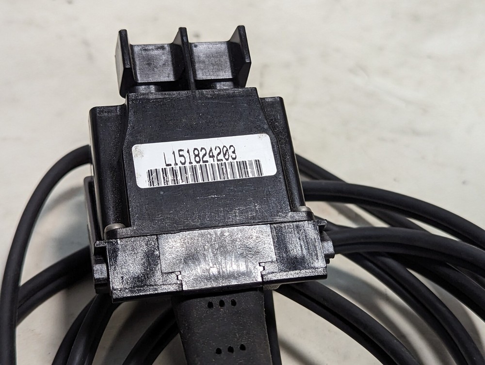 Unbranded cable L151824203, unknown use