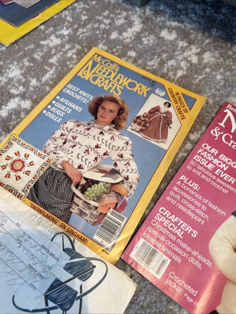 Lot Of Crocheting Magazines DoiliesBooks, Phamplets, Patterns Misc