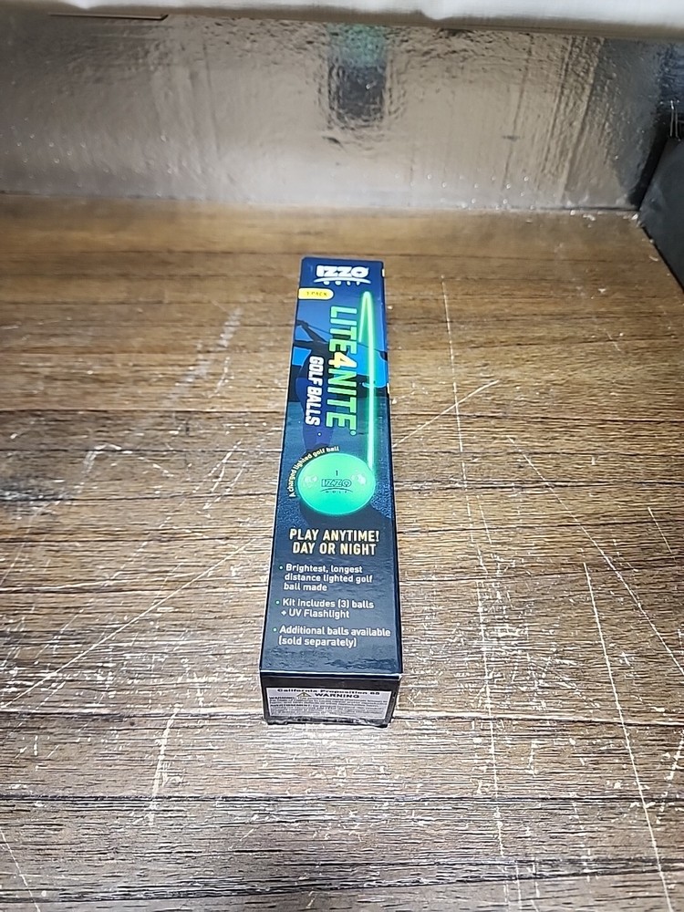 IZZO Golf Lite4Nite Golf Balls. Kit includes UV flashight, 3 golf balls