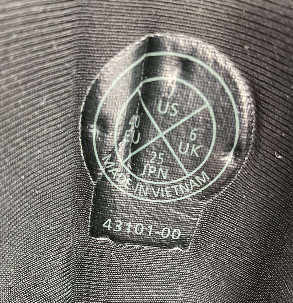 Simms TRIBUTARY Wading Boot -size 7-Rubber Sole