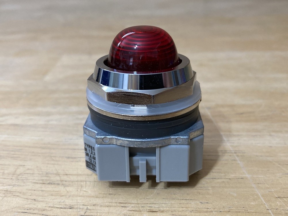 IDEC APD199N-R-120V Red Indicator Pilot Light