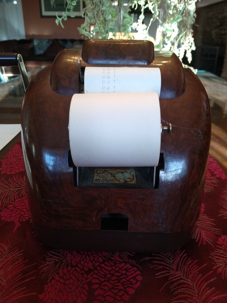 Vintage VICTOR 8 Digit Adding / Subtracting Machine Brown/Green - WORKING 