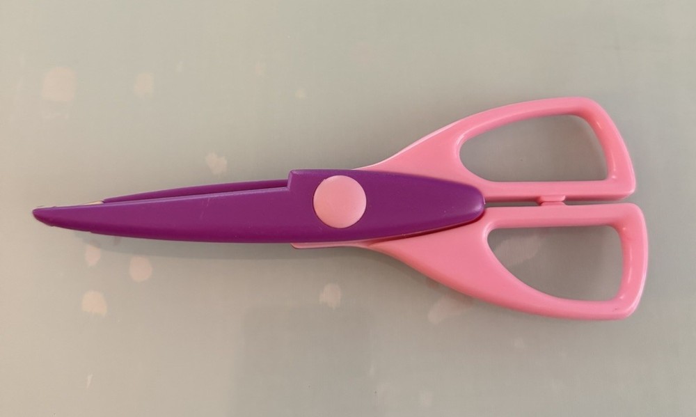 BYCIN Decorative Paper Edging Craft Scissors - Bubbles Pattern