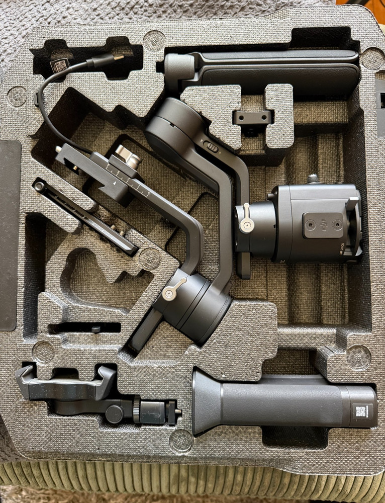 DJI Ronin-SC Pro Combo Handheld 3-axis Stabilizer R18