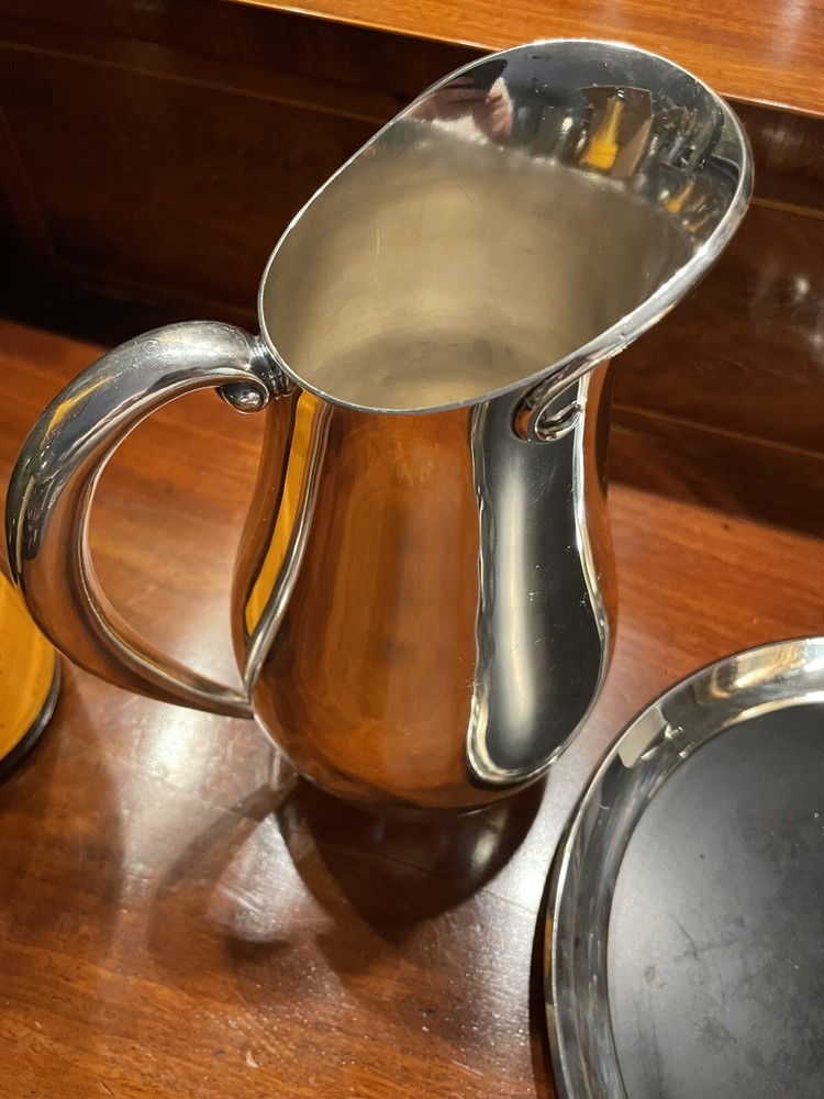 CLASSIC FANCY FOOTED LARGE PITCHER INTERNATIONAL SILVER - SILVER APPLE PATTERN