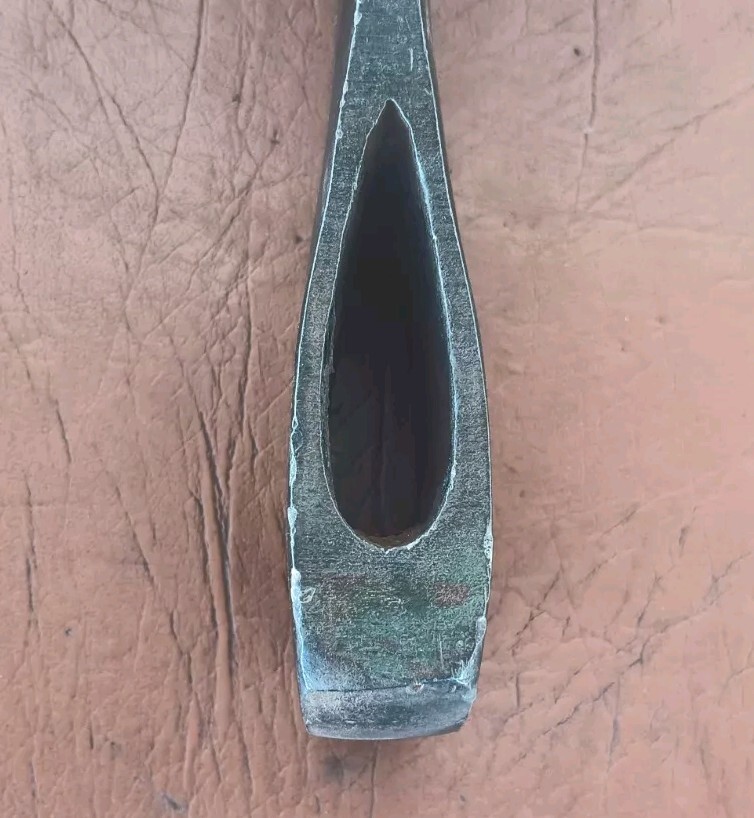 TRU-TEST 3 1/2 (TRUE TEMPER) SINGLE BIT AXE HEAD VINTAGE