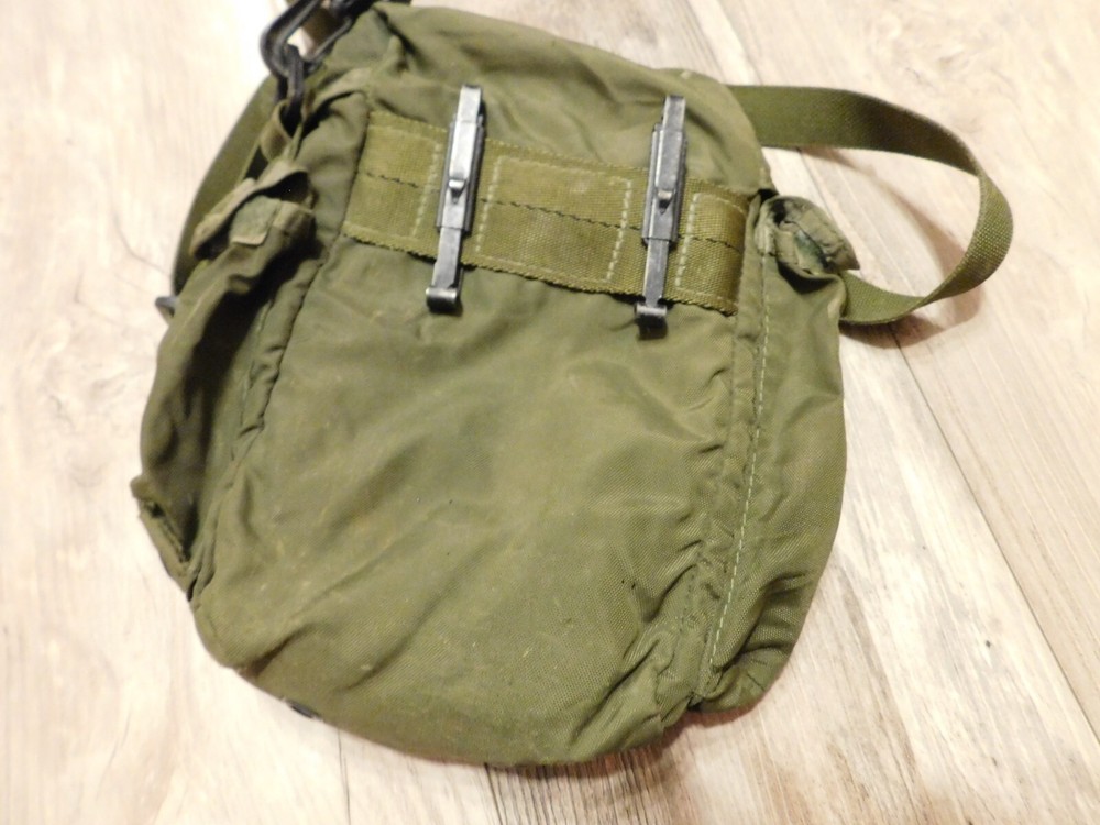 GREEN NYLON BAG W/ WOOL INSERT