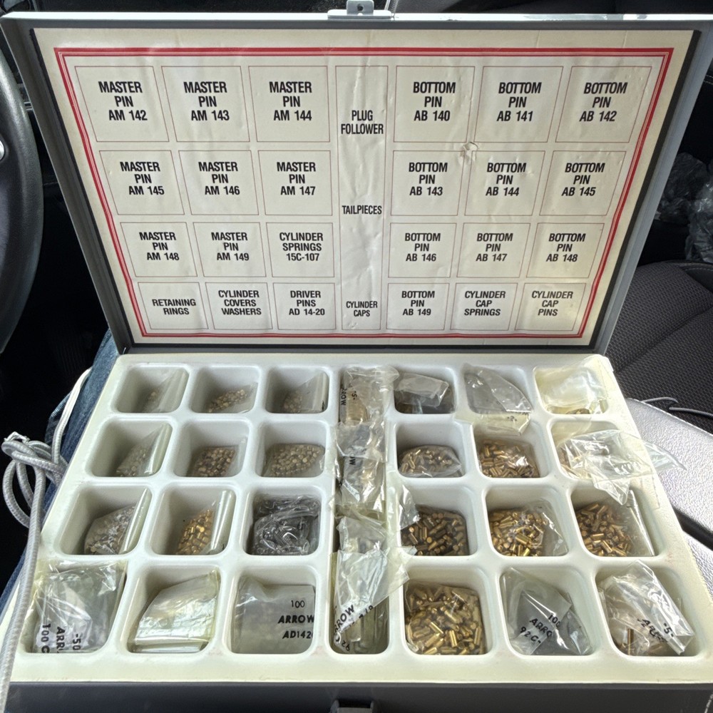 Arrow Key Pin Kit #60 ... Metal Case ..  WF-52