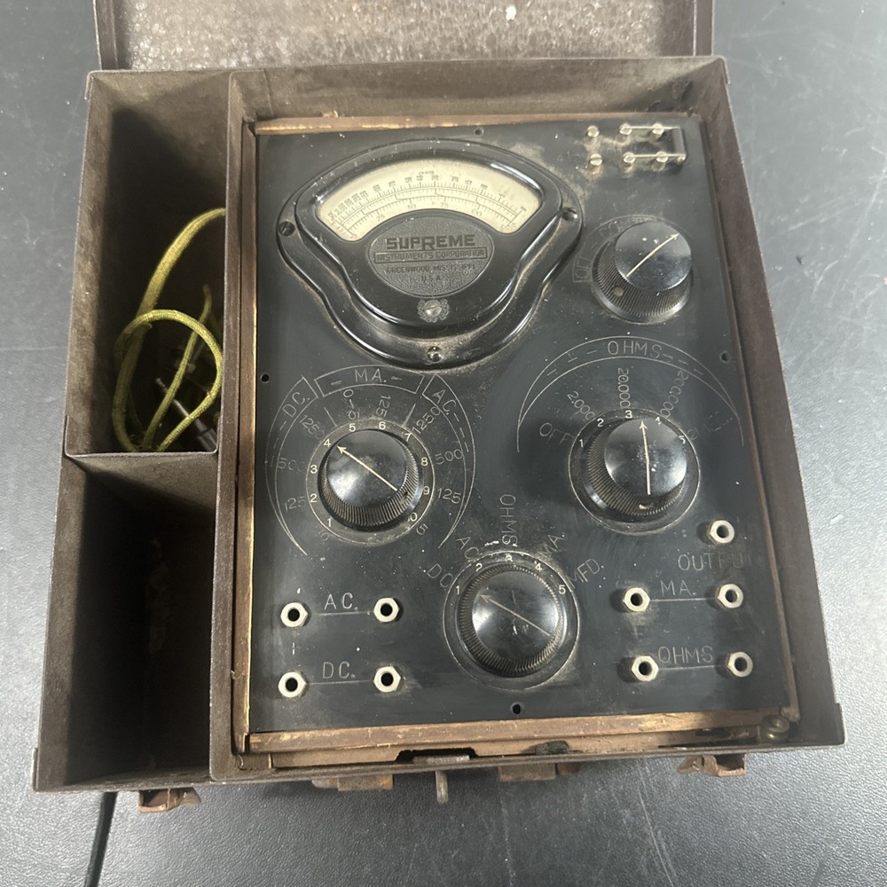 vintage Supreme Instruments Corp. Volts-Milliamperes (untested)