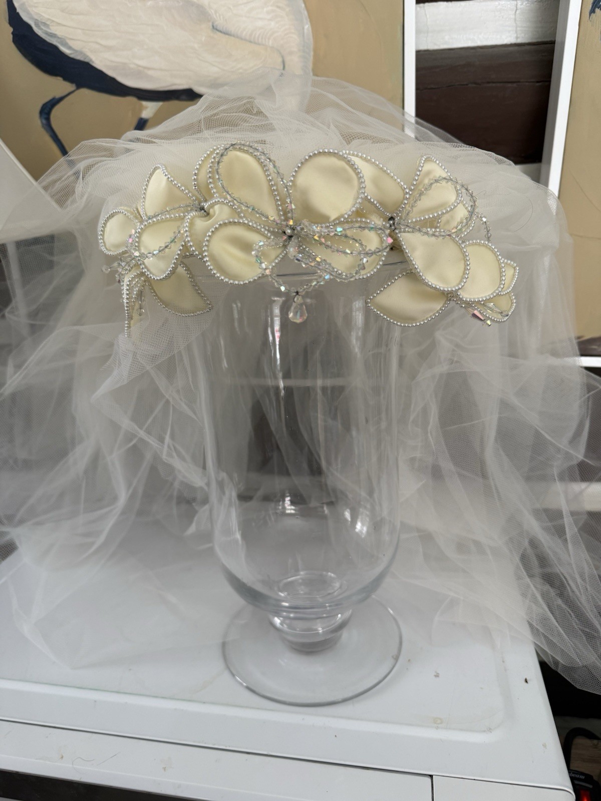 Stunning Crystal Silk Flowers Headpiece Wedding Veil Ivory